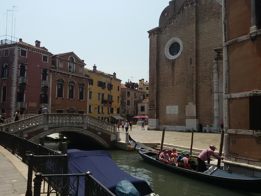 Ca' Badoer Frari Apartamento Veneza Exterior foto